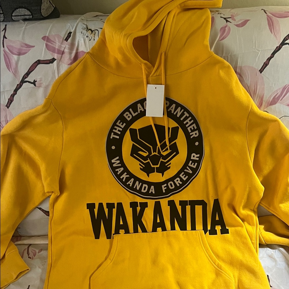 WAKANDA Yellow Black Panther Hoodie - Yellow/Black